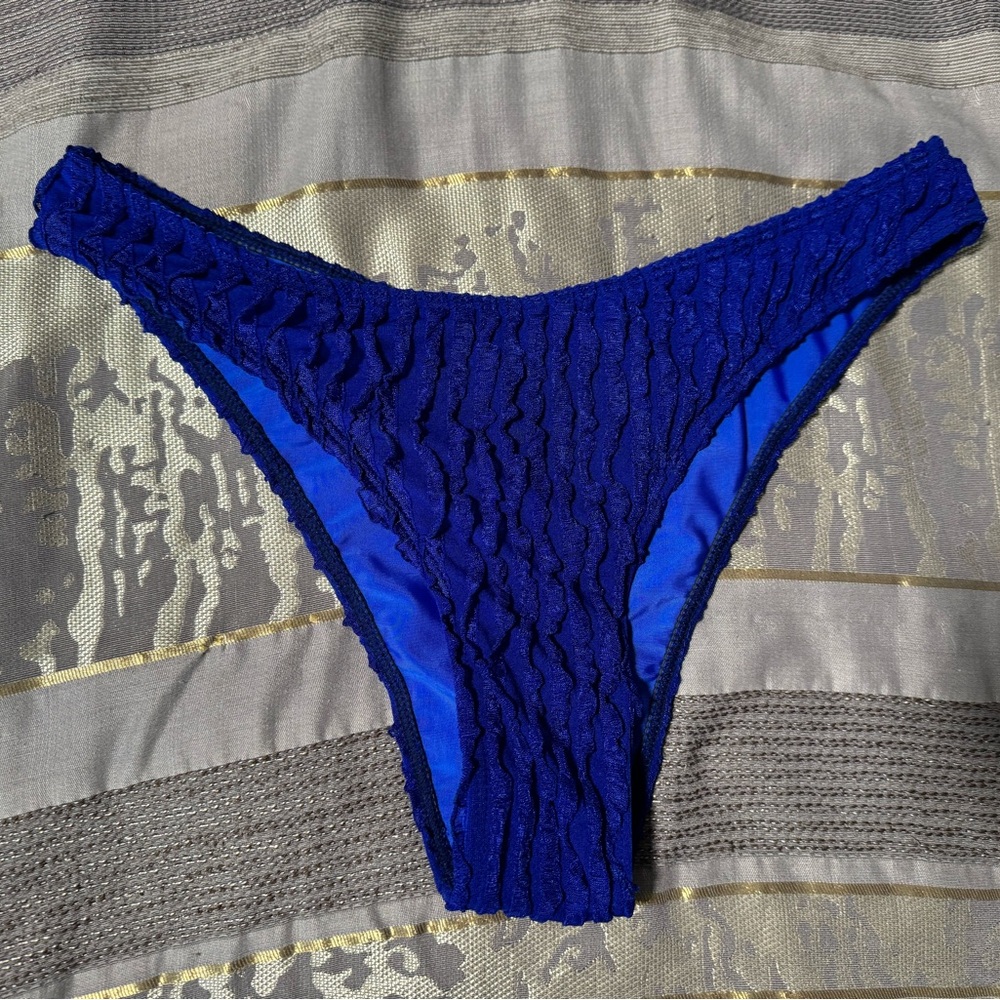 New bikini bottom